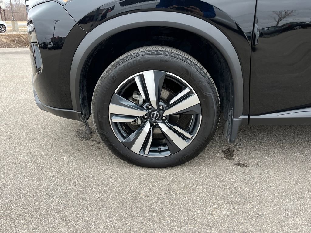 Used 2024 Nissan Rogue SL w/ SL Premium Package image 41