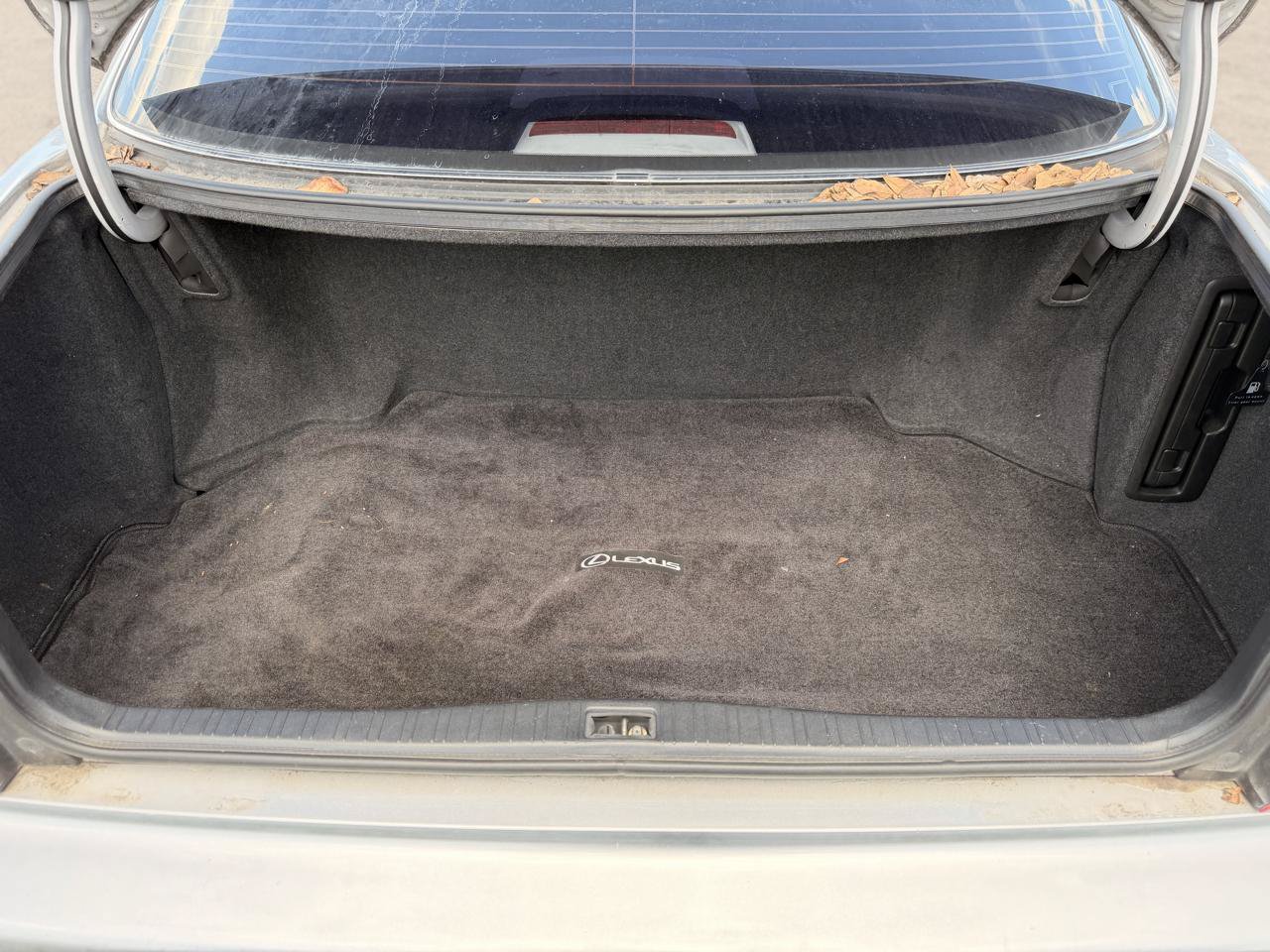 Used 1996 Lexus LS 400 RWD image 10