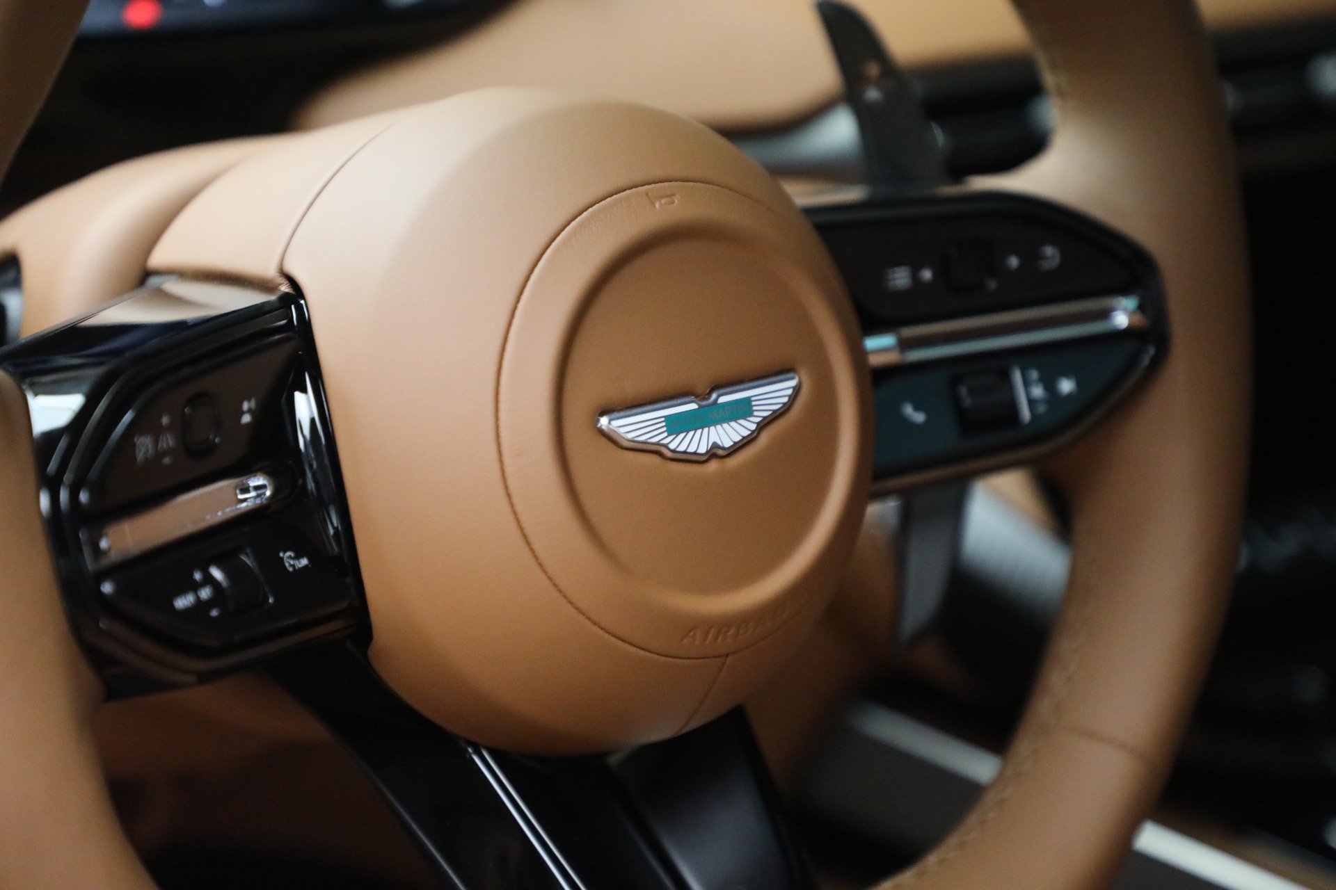 New 2026 Aston Martin Vanquish RWD image 25