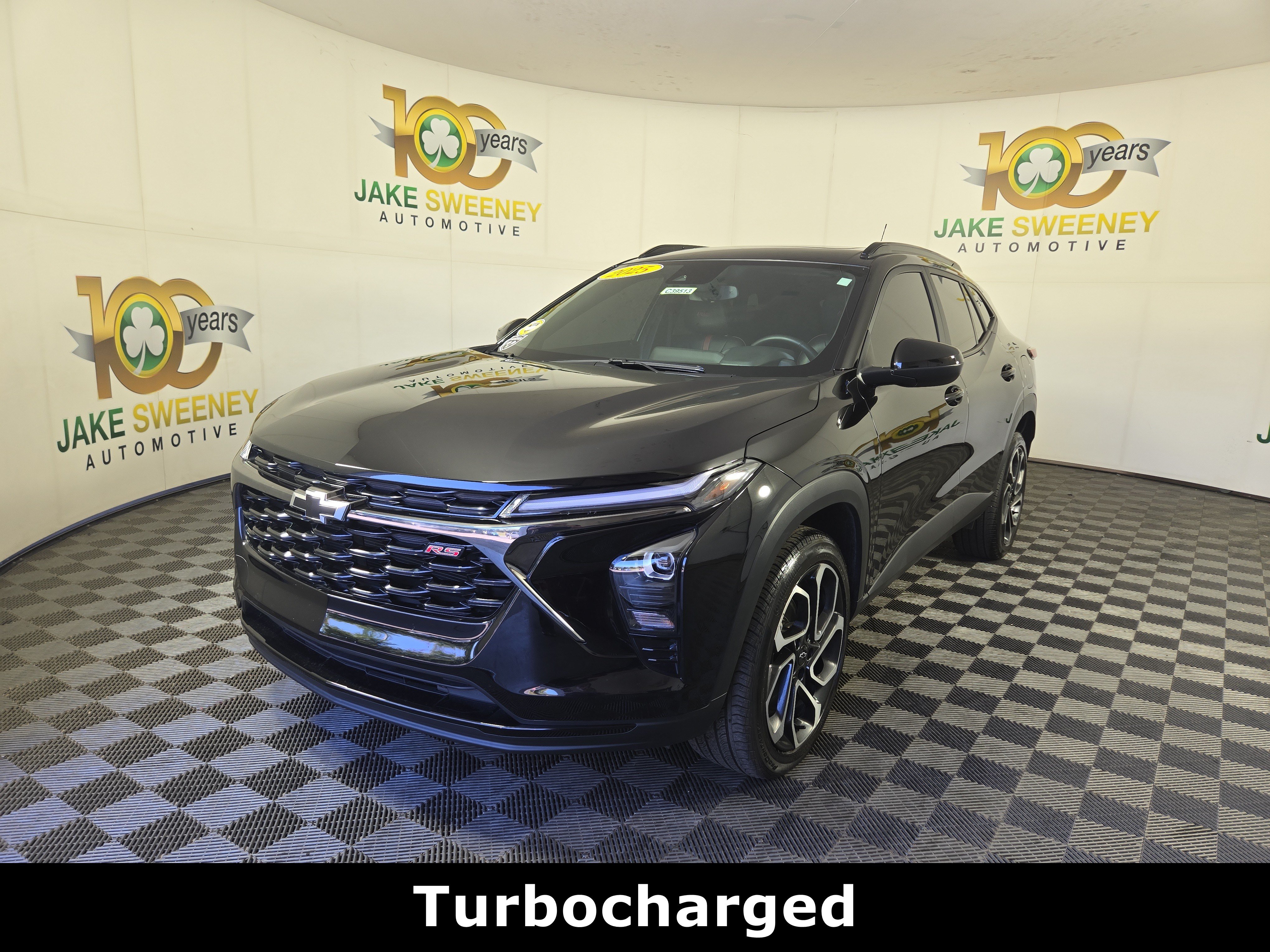 Used 2025 Chevrolet Trax RS w/ Sunroof Package FWD image 4