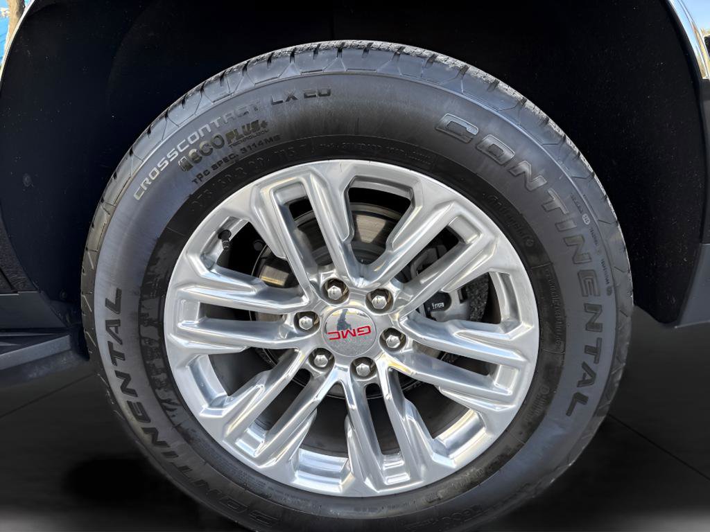 Used 2024 GMC Yukon SLT AWD/4WD image 8