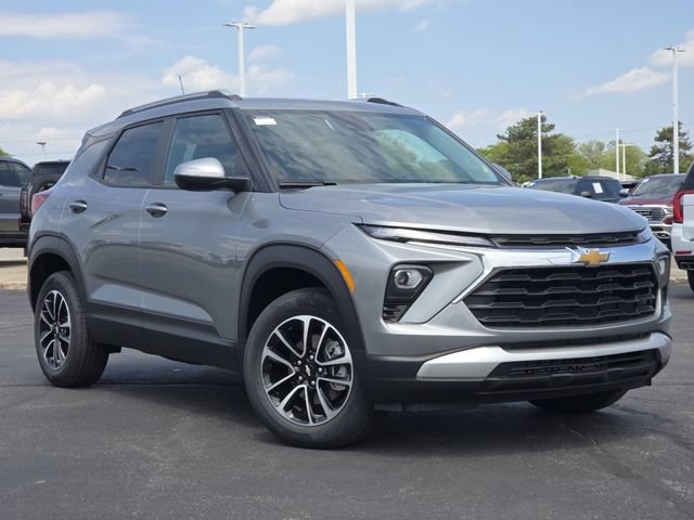 New 2026 Chevrolet TrailBlazer LT w/ LT Cold Weather Package AWD/4WD image 2
