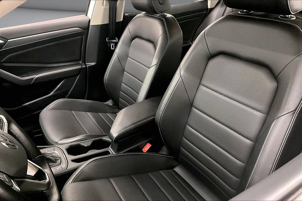 Used 2023 Volkswagen Jetta SE FWD image 20