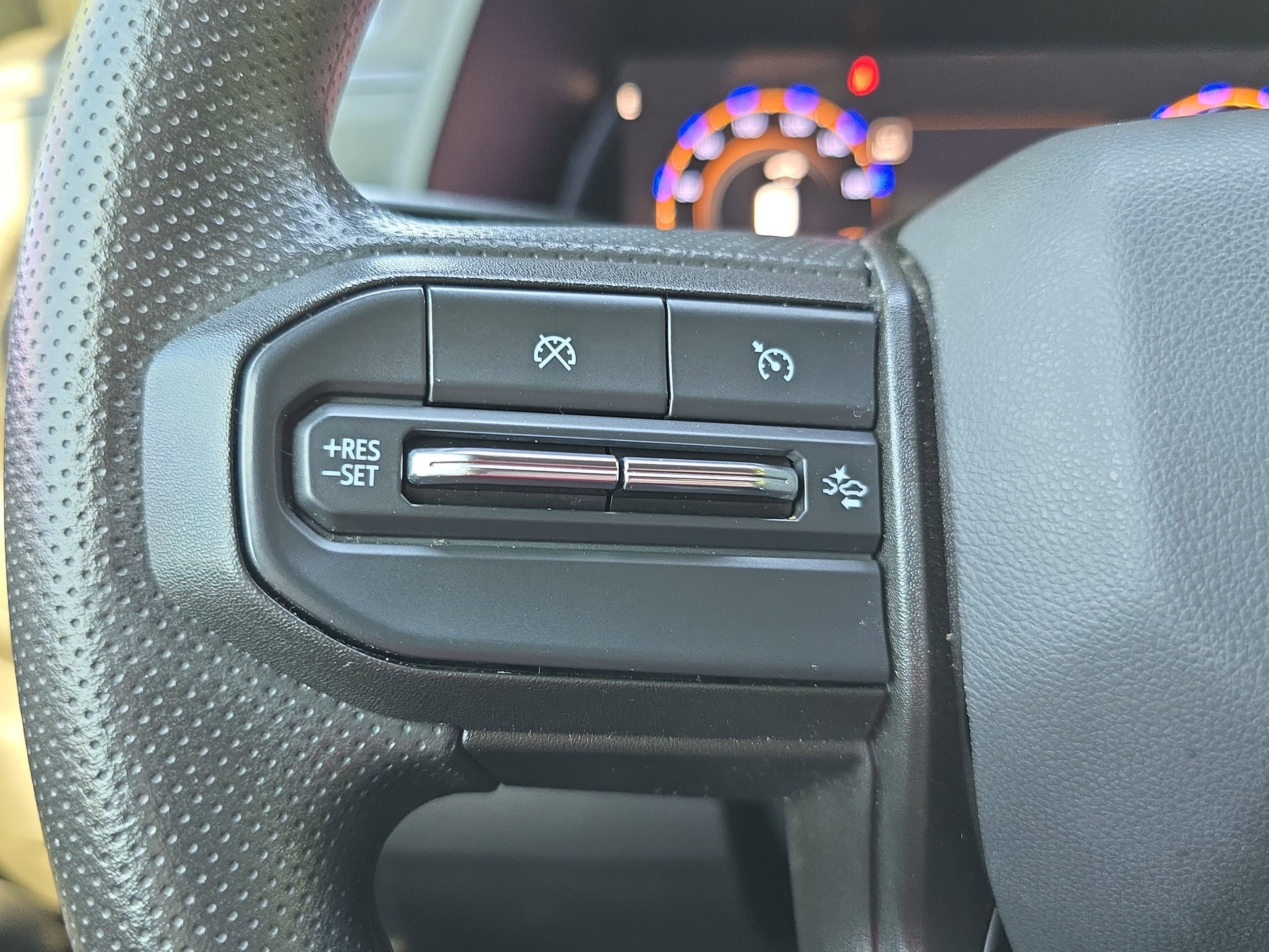 Used 2024 Chevrolet Colorado Trail Boss w/ Technology Package AWD/4WD image 16