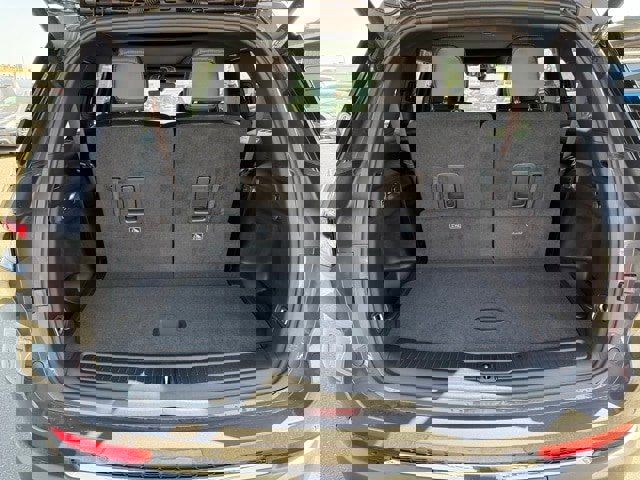 New 2025 Jeep Grand Cherokee L Limited w/ Trailer Tow Package image 23