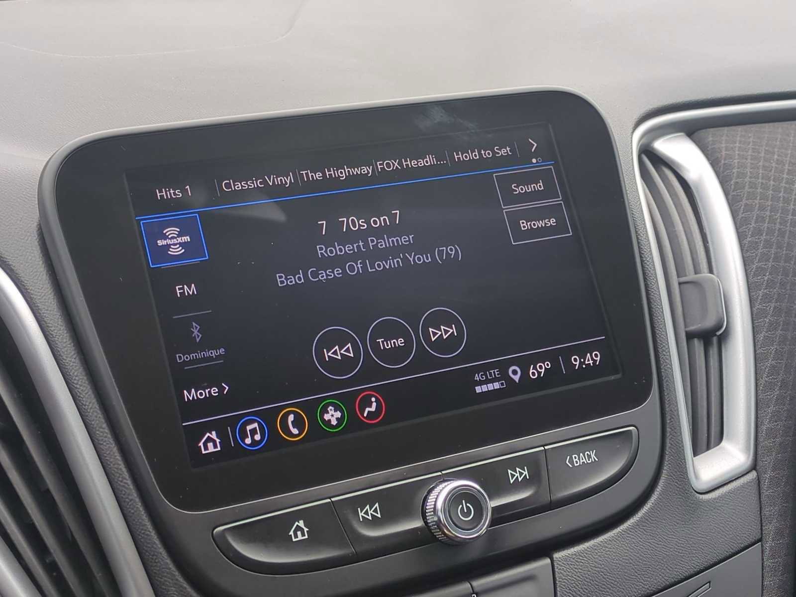 Used 2023 Chevrolet Malibu LT FWD image 13