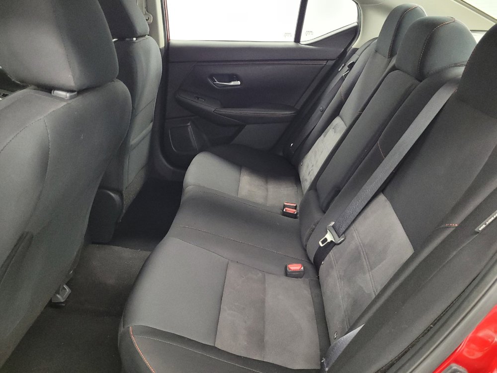 Used 2025 Nissan Sentra SR FWD image 18