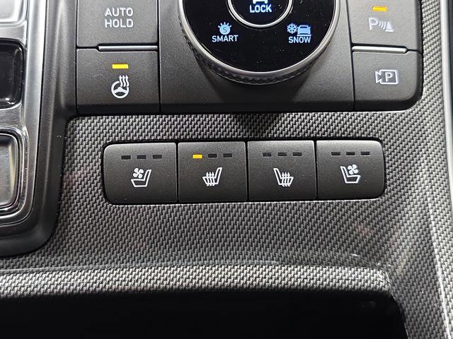 Certified 2023 Hyundai Santa Fe Limited image 8