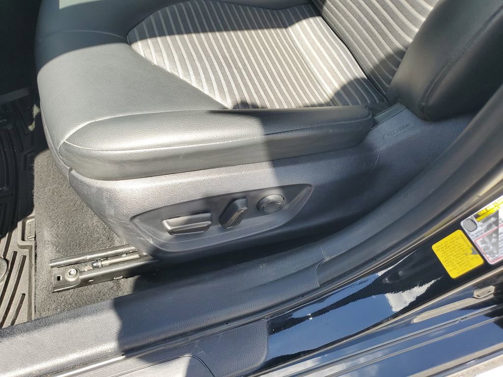 Certified 2023 Toyota Camry SE w/ Convenience Package FWD image 19