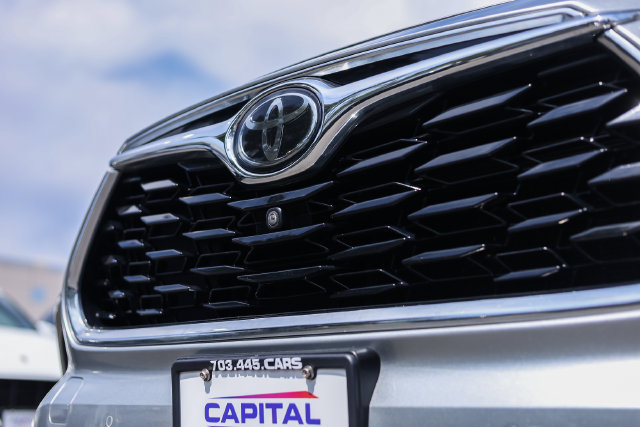 Used 2020 Toyota Highlander Platinum AWD/4WD image 17
