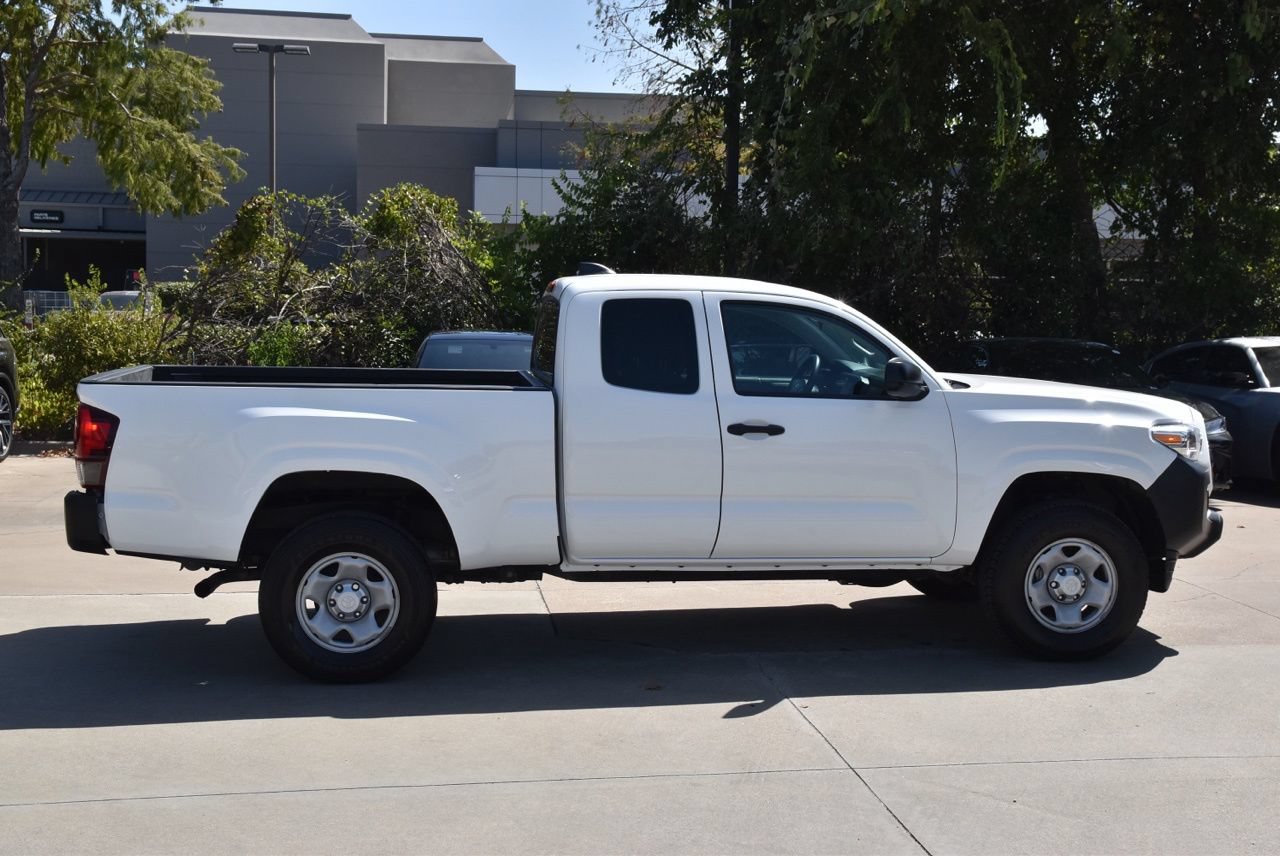 Used 2023 Toyota Tacoma SR RWD image 6