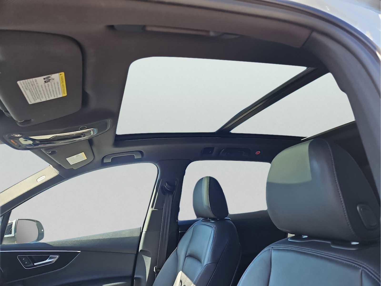 Certified 2023 Audi Q7 2.0T Premium w/ Convenience Package image 16