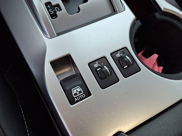Used 2020 Toyota 4Runner SR5 Premium w/ Moonroof Package AWD/4WD image 17