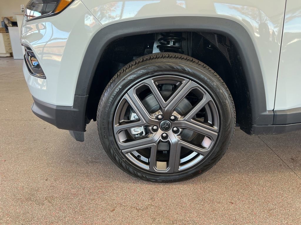 New 2026 Jeep Compass Limited AWD/4WD image 4