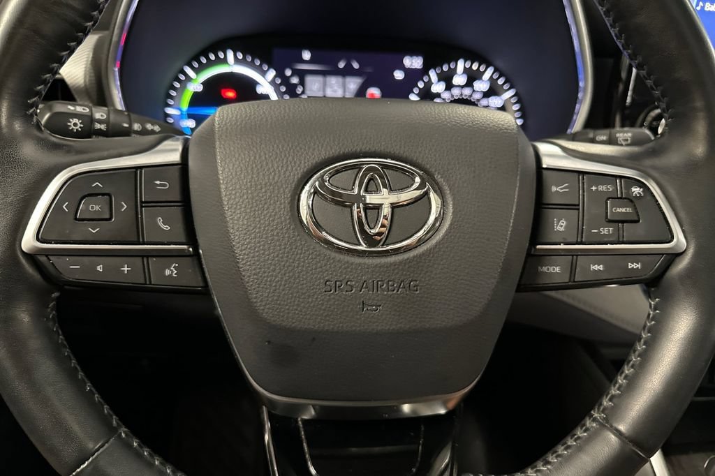 Used 2021 Toyota Highlander Platinum AWD/4WD image 29