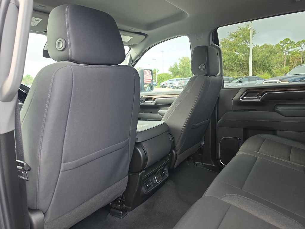 Used 2025 Chevrolet Silverado 2500 LT w/ Convenience Package AWD/4WD image 27