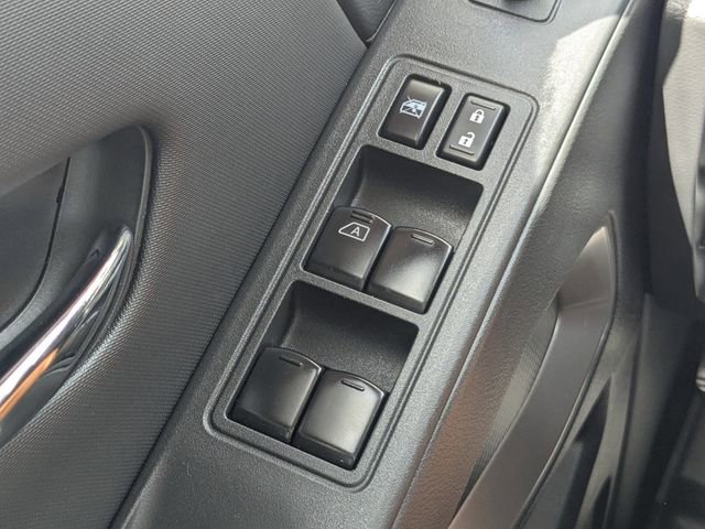 Used 2024 Nissan Frontier SV w/ Technology Package image 89