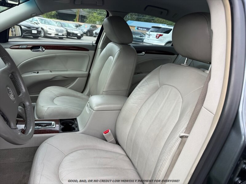 Used 2011 Buick Lucerne CXL FWD image 11
