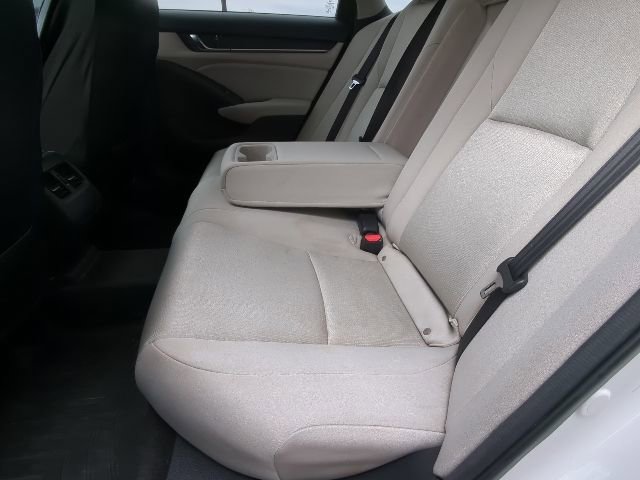 Used 2018 Honda Accord EX image 22