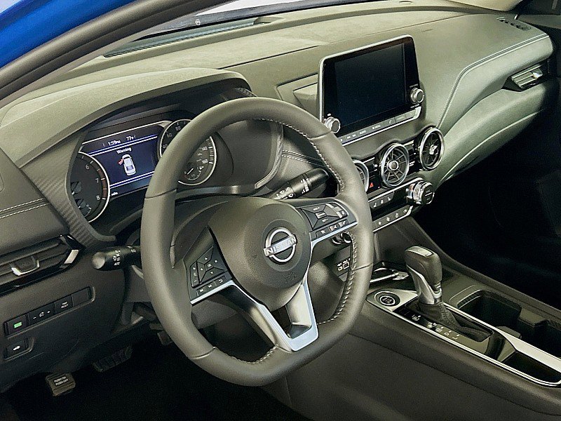 Certified 2025 Nissan Sentra SV w/ All-Weather Package image 9