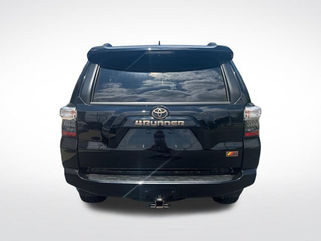 Used 2023 Toyota 4Runner 40th Anniversary SE AWD/4WD image 4