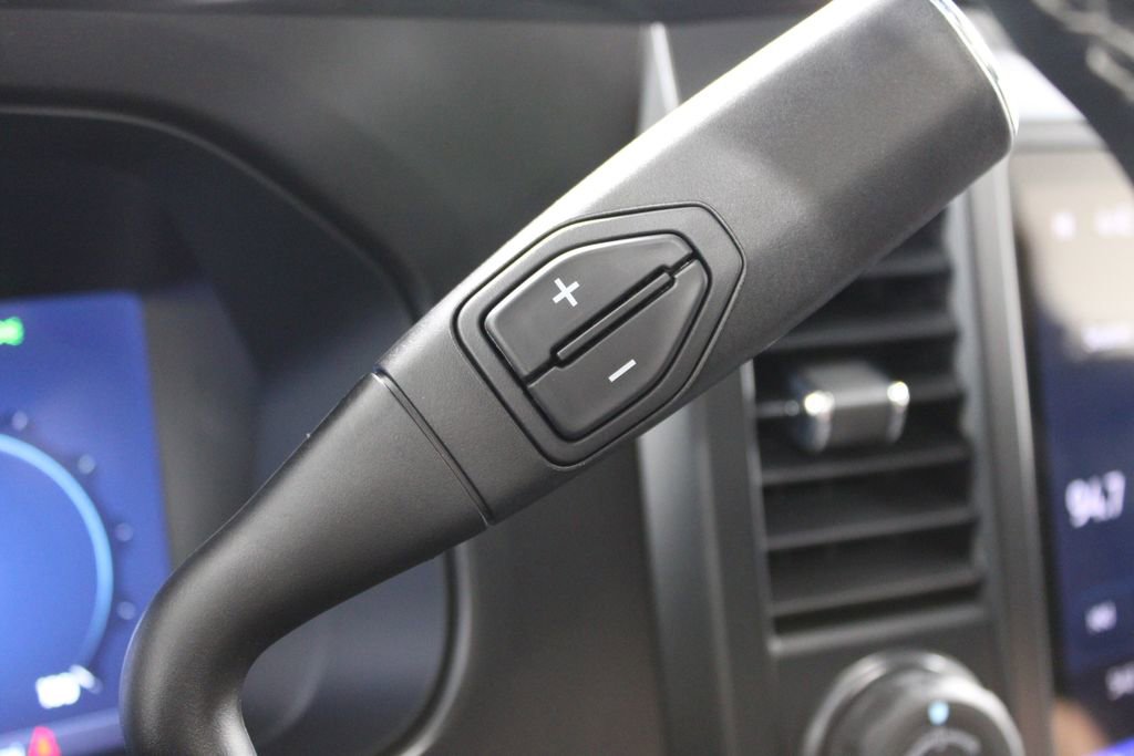 New 2026 Ford F250 Lariat w/ Black Appearance Package image 41