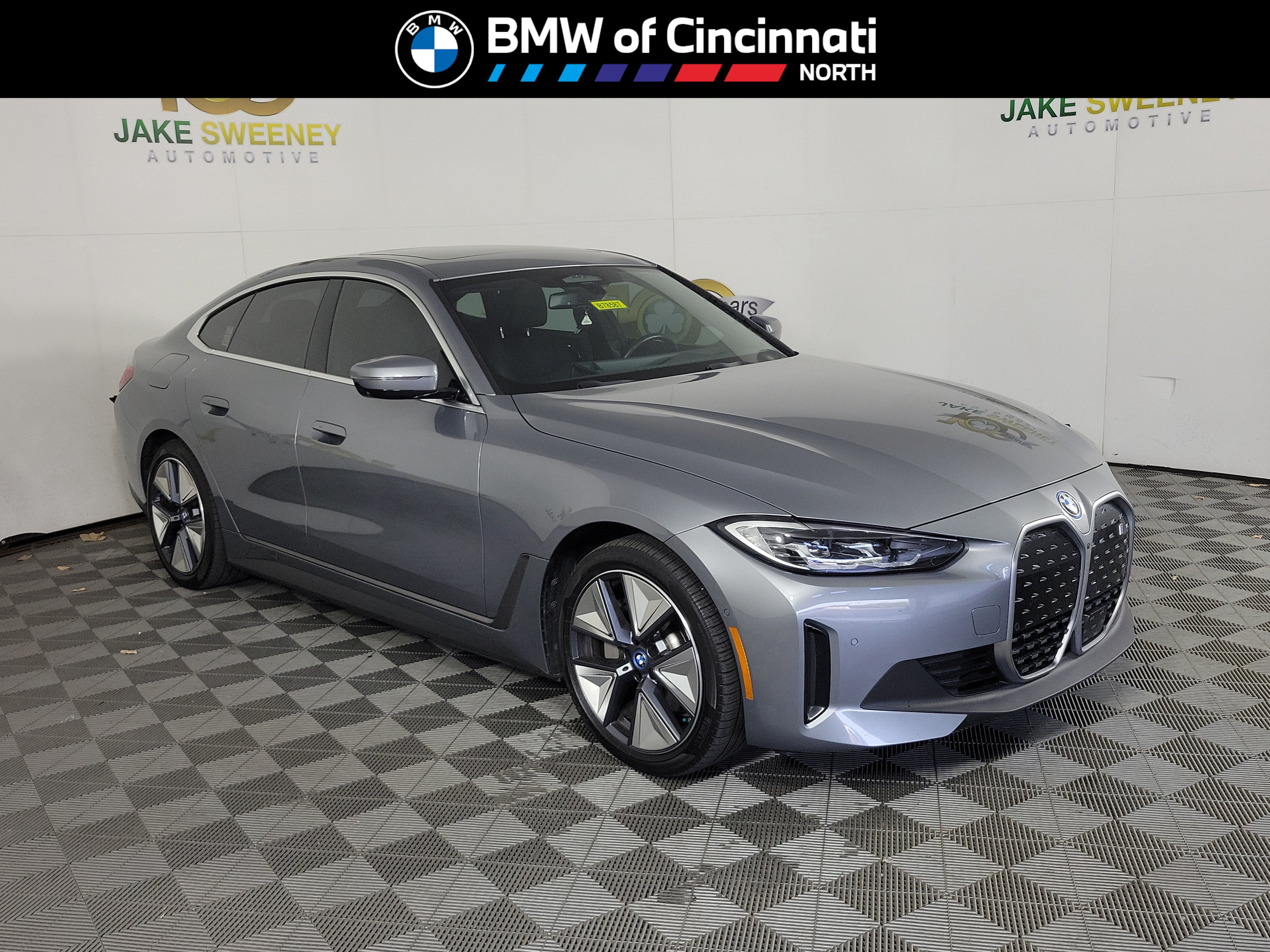 Certified 2023 BMW i4 eDrive40 RWD image 1