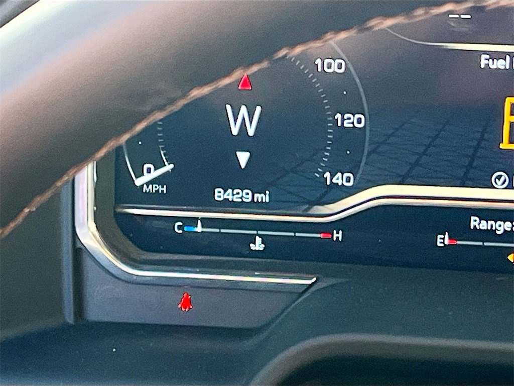 Used 2025 GMC Sierra 2500 AT4 w/ AT4 Premium Plus Package image 12