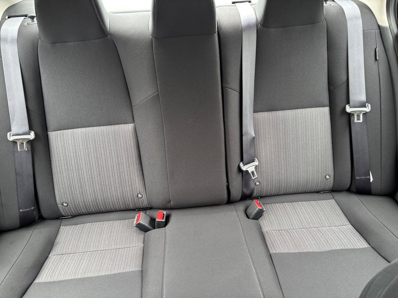 Used 2025 Nissan Sentra SV FWD image 36