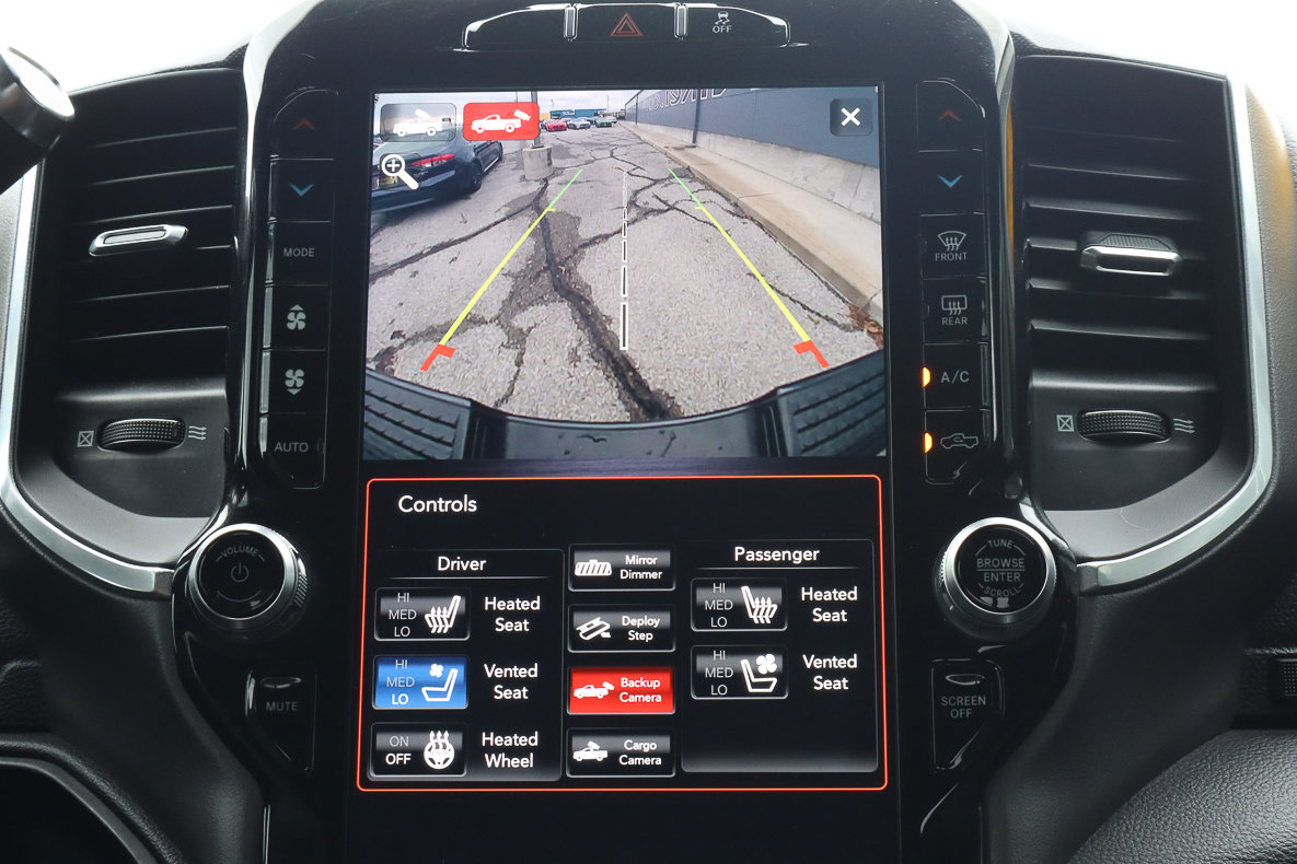 Used 2021 RAM 3500 Laramie image 12