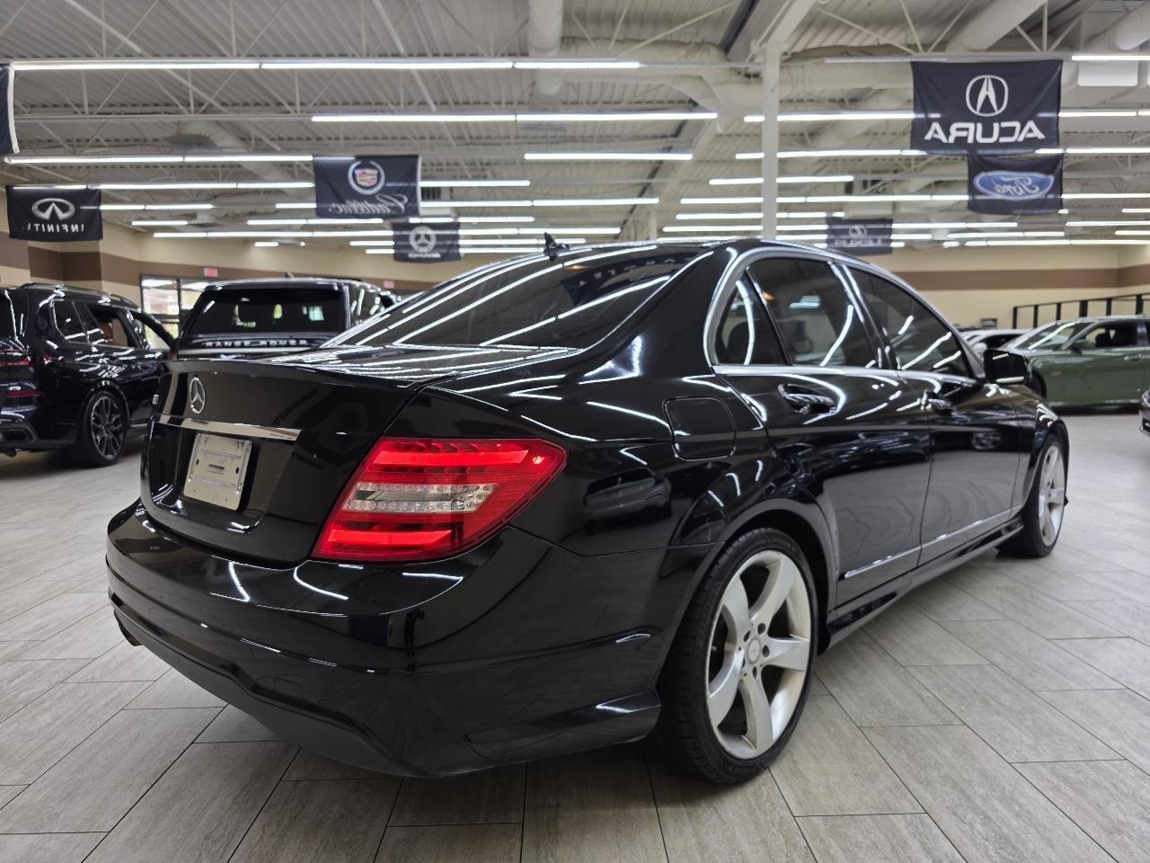 Used 2014 Mercedes-Benz C 250 Sedan w/ Multimedia Package image 6