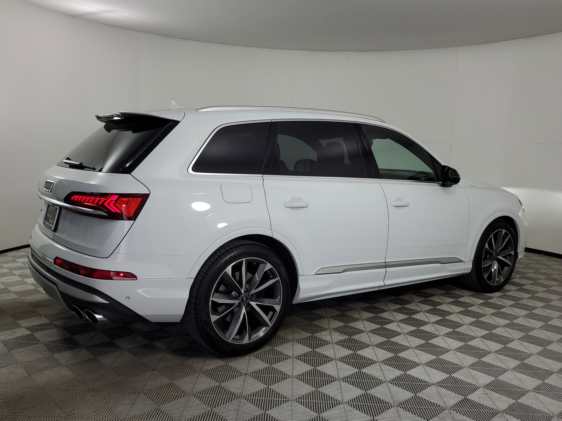 Certified 2022 Audi SQ7 Prestige w/ Prestige Package image 11