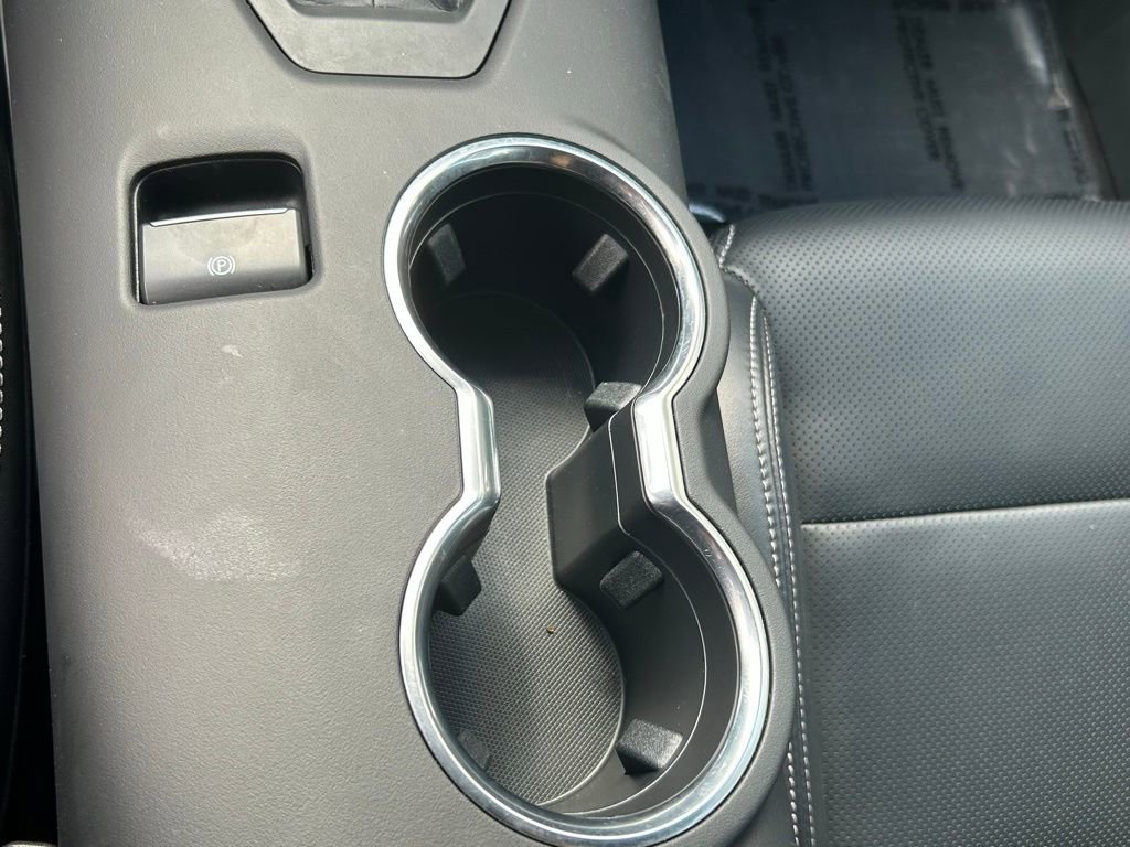 Used 2025 Ford Mustang Premium image 21