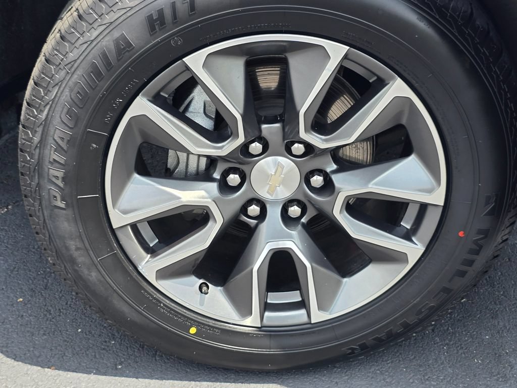 Used 2024 Chevrolet Silverado 1500 LT AWD/4WD image 10