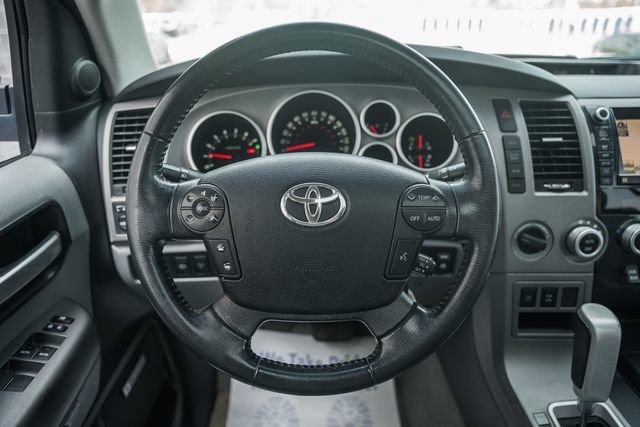 Used 2010 Toyota Sequoia Limited image 39
