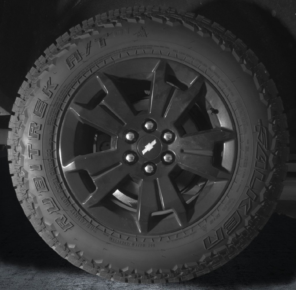Used 2019 Chevrolet Colorado Z71 w/ Z71 Midnight Edition AWD/4WD image 14