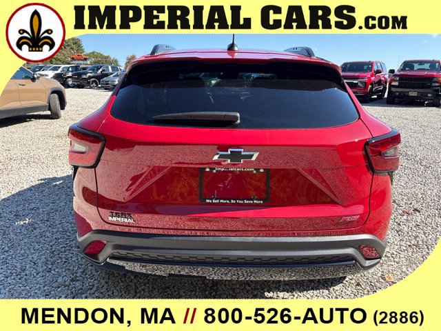 New 2026 Chevrolet Trax RS w/ Sunroof Package FWD image 10