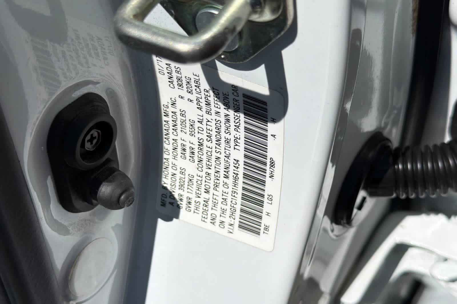 Used 2017 Honda Civic Touring image 32