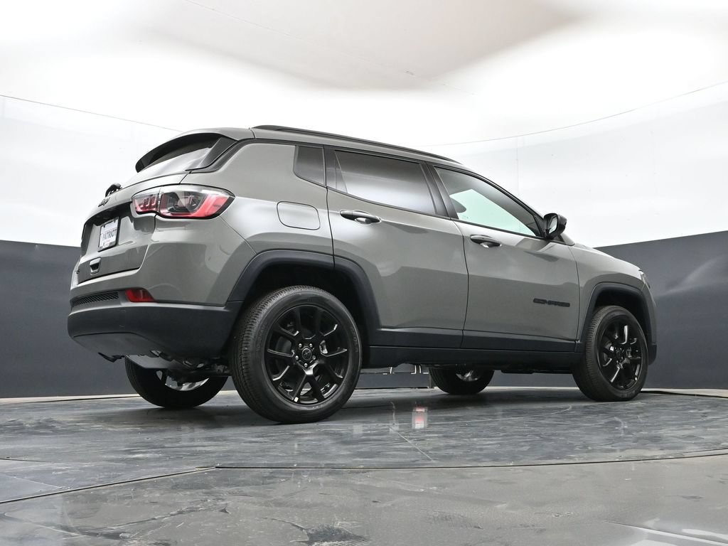 New 2026 Jeep Compass Latitude AWD/4WD image 38