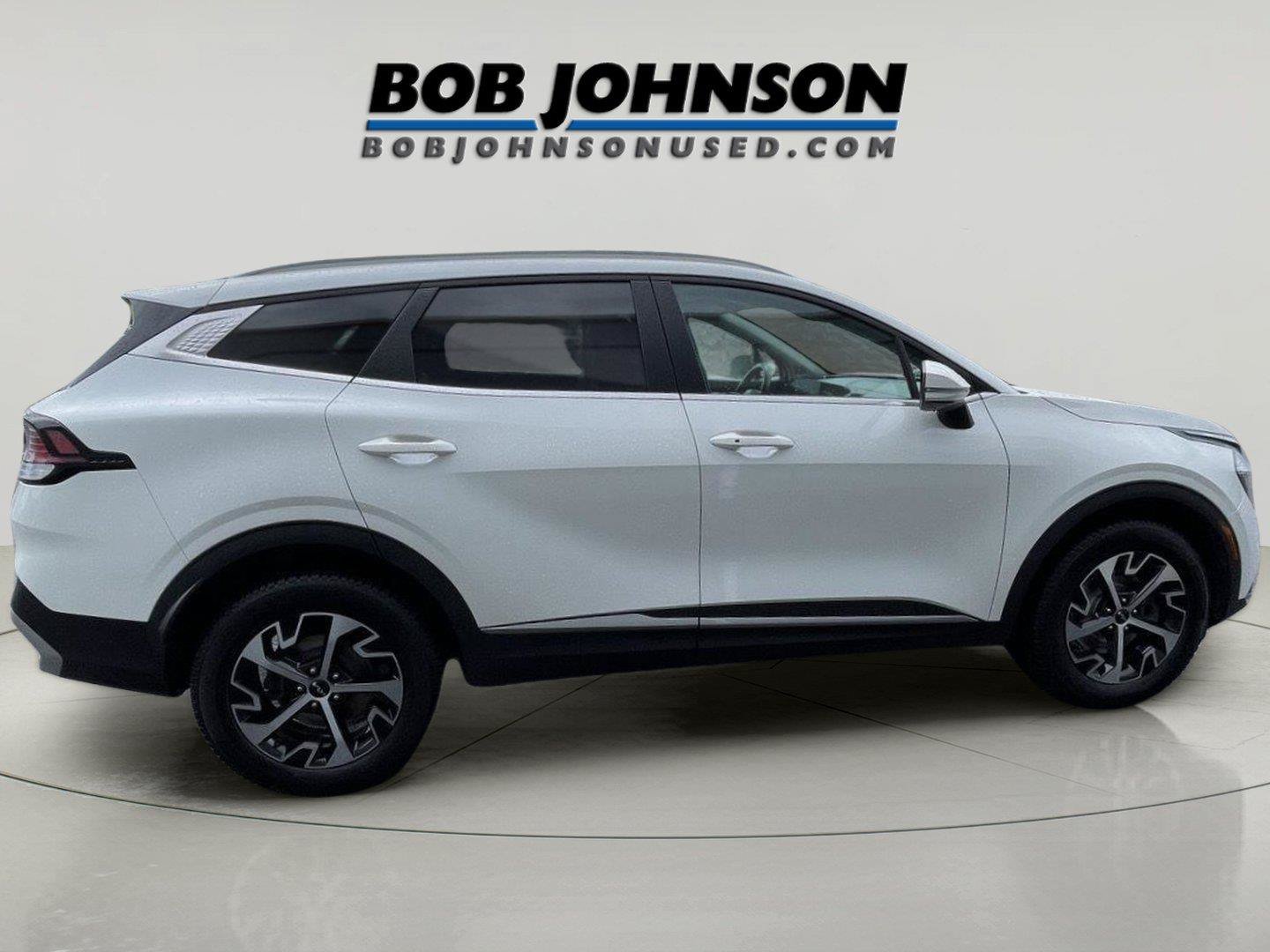 Used 2023 Kia Sportage EX AWD/4WD image 2