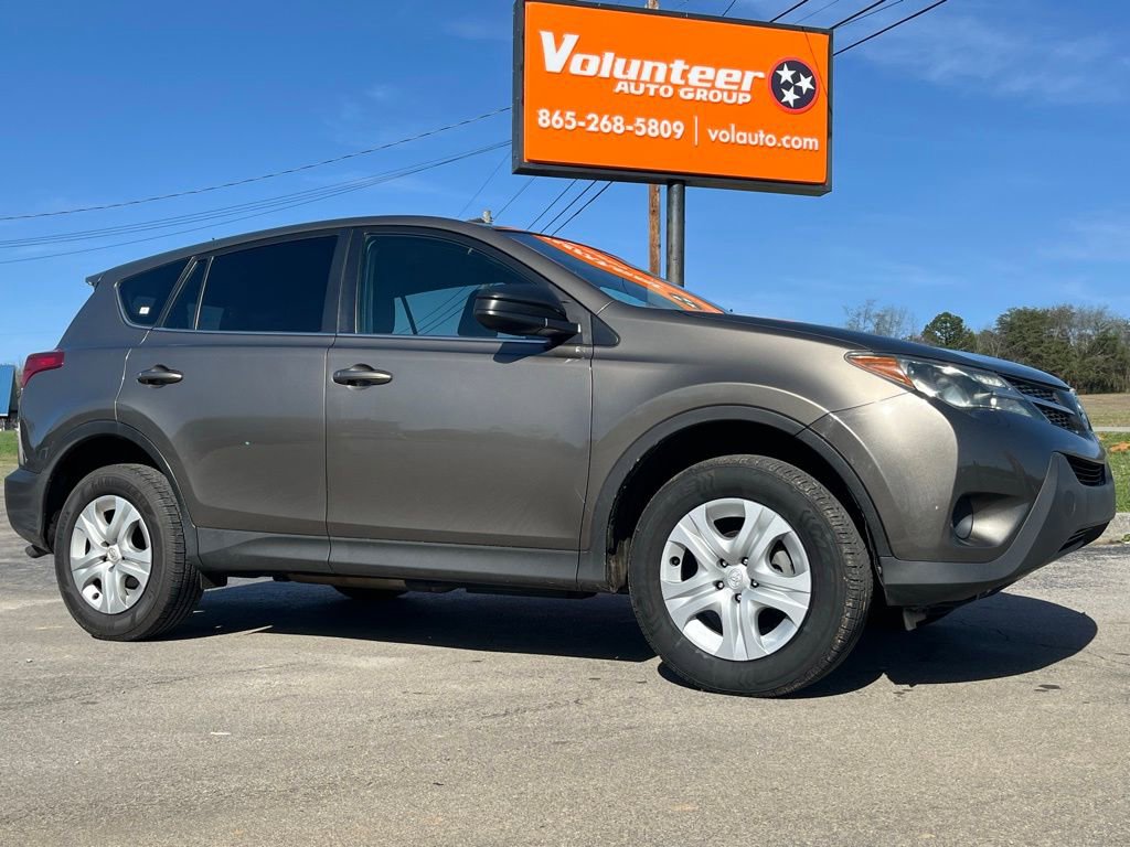 Used 2015 Toyota RAV4 LE AWD/4WD image 1