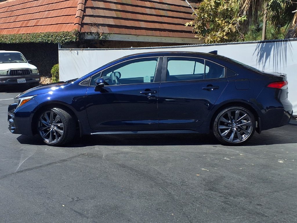 Certified 2026 Toyota Corolla SE w/ SE Package FWD image 4