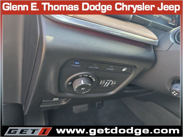 Certified 2023 Jeep Grand Cherokee Summit w/ Advanced Protech Group IV AWD/4WD image 21