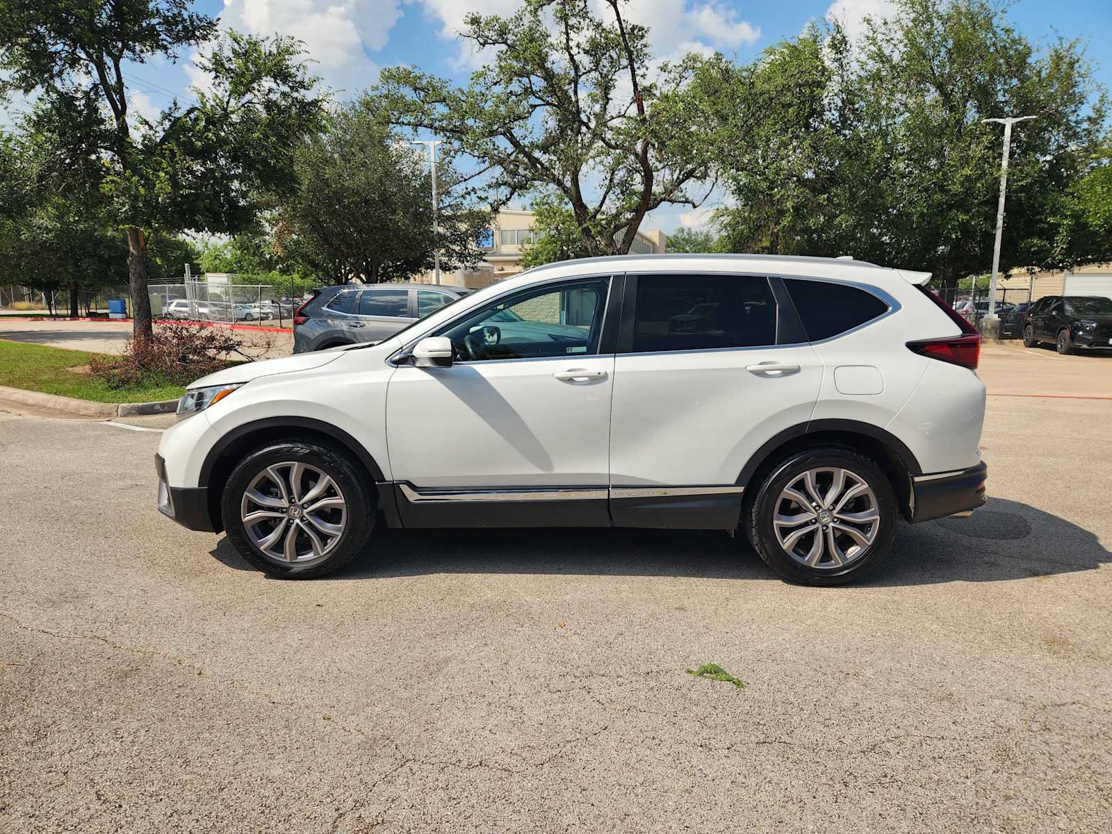 Certified 2022 Honda CR-V Touring image 4