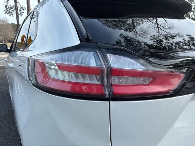 Used 2023 Ford Edge ST-Line image 13