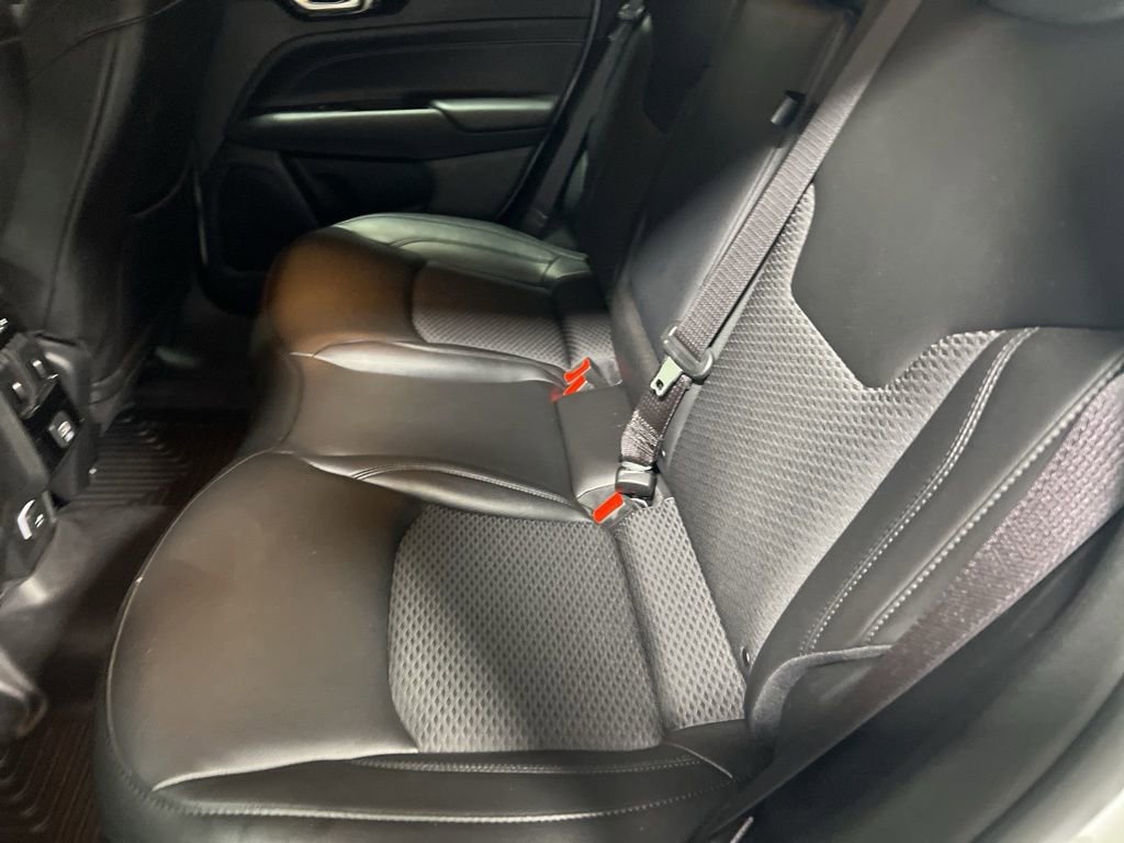 Used 2022 Jeep Compass Altitude image 16