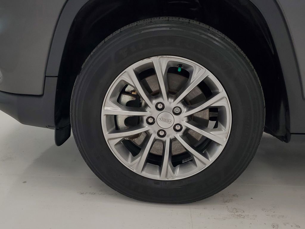 Used 2021 Jeep Cherokee Latitude Lux w/ Sun & Sound Group image 8