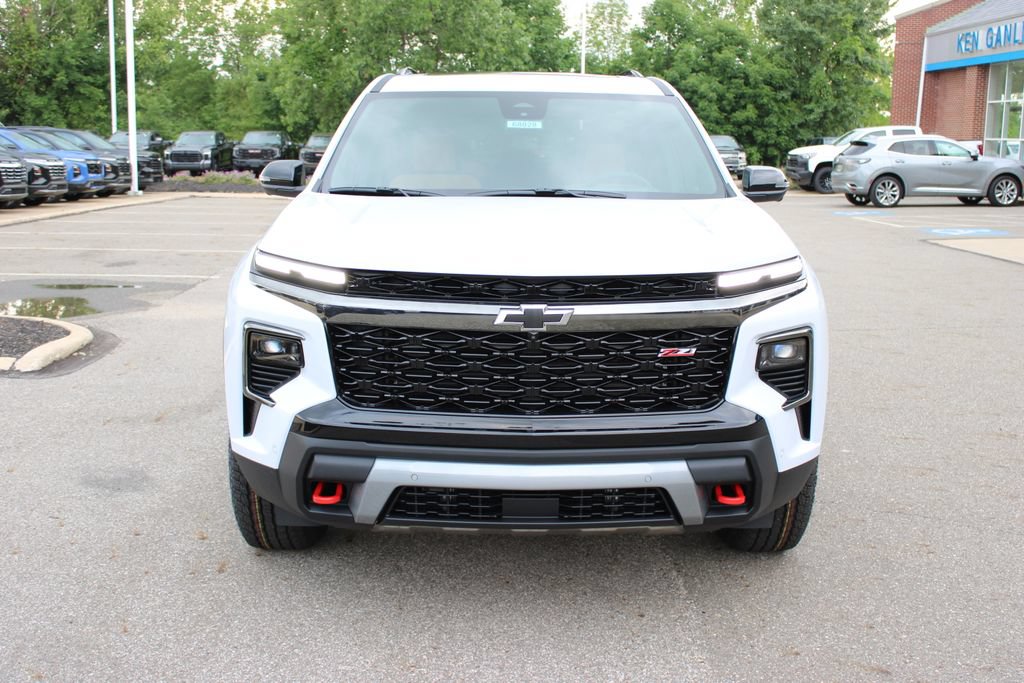 New 2027 Chevrolet Traverse Z71 w/ Enhanced Driving Package AWD/4WD image 7