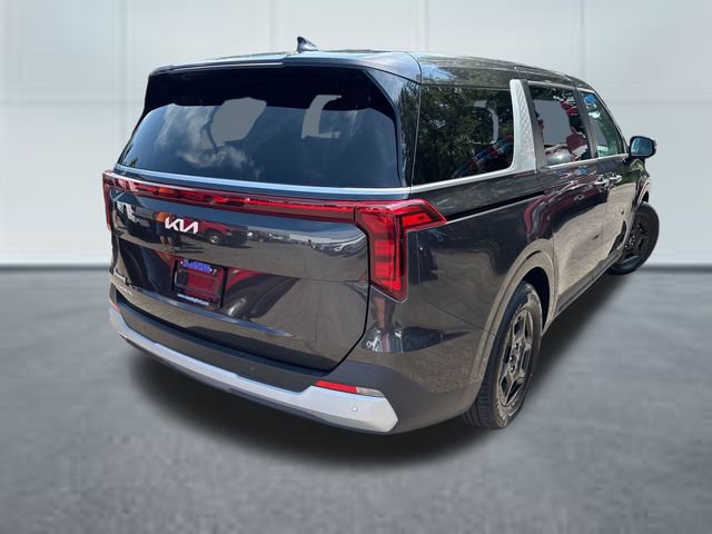 Used 2025 Kia Carnival FWD image 4