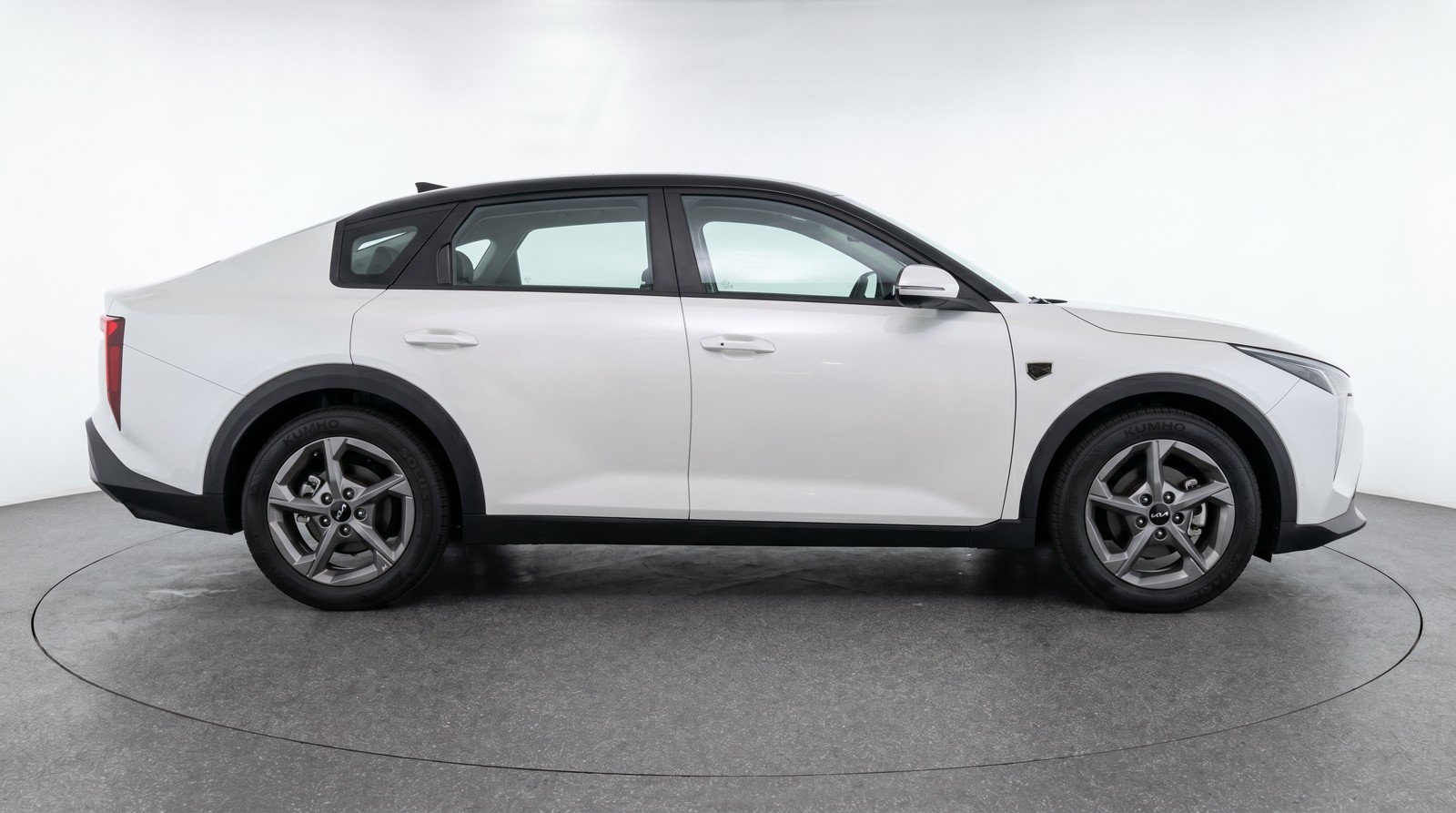 Used 2025 Kia K4 FWD image 11